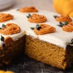 Pumkin chai cake feature photo.