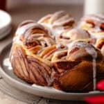 Cranberry and Orange Cinnamon Roll Buns feature photo.