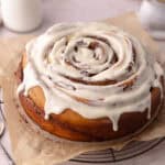 Giant cinnamon roll cake featured photo.